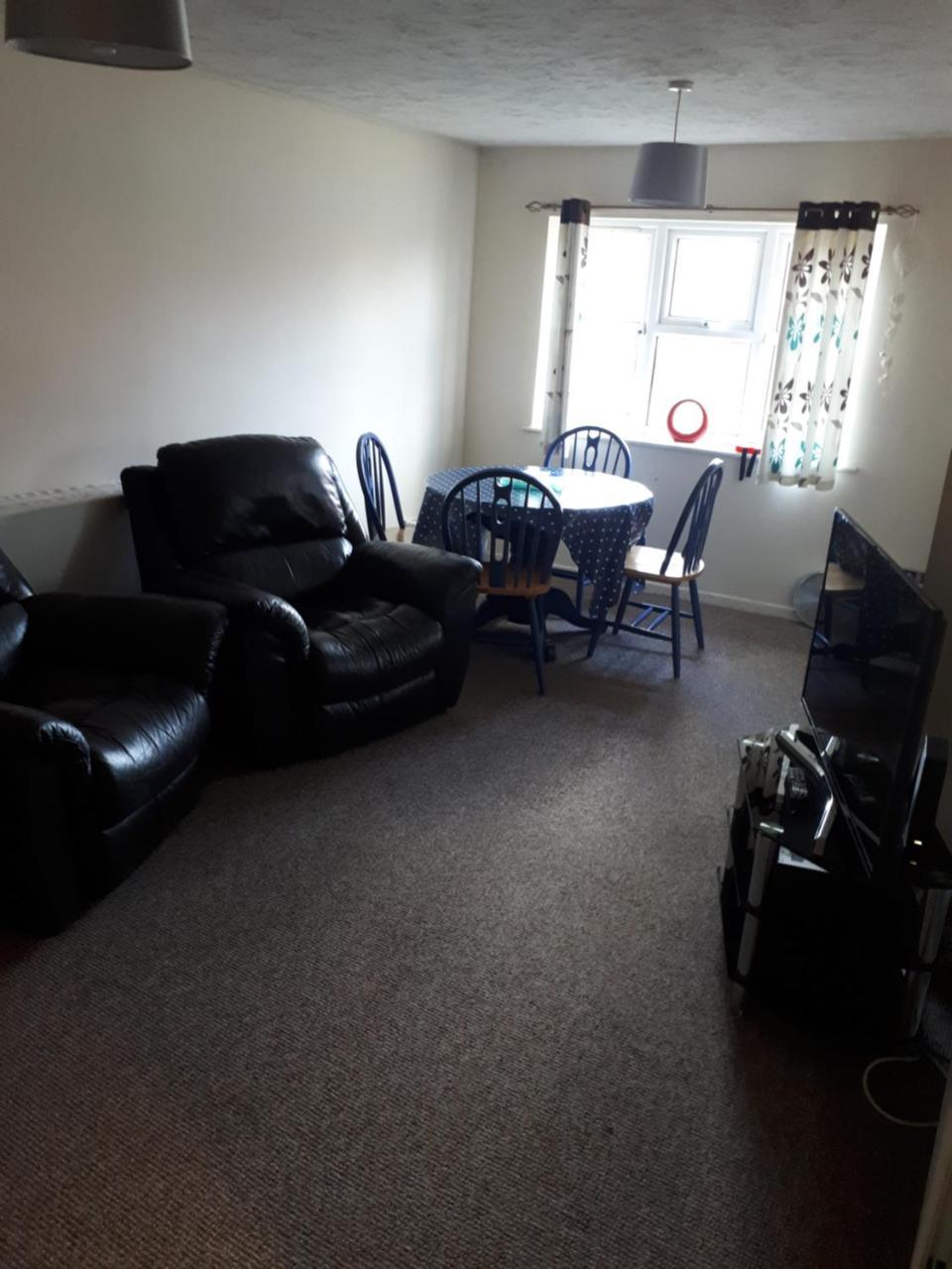 Marvellous Meridian Maisonette Ifield Extérieur photo