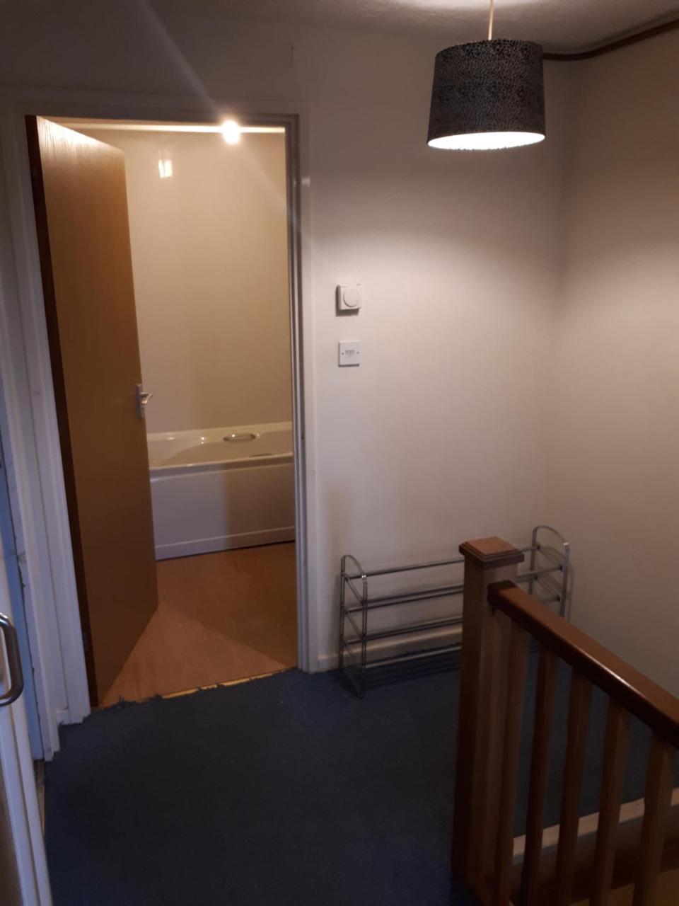 Marvellous Meridian Maisonette Ifield Extérieur photo